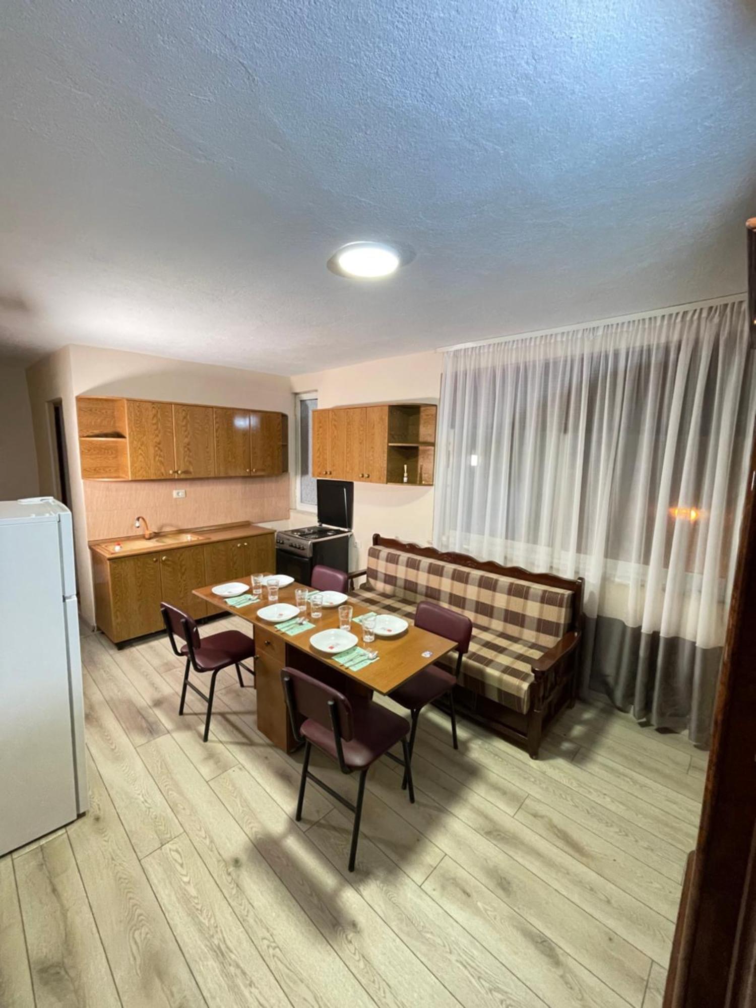 Shkodra Guest House & Trips Gasthof 3*